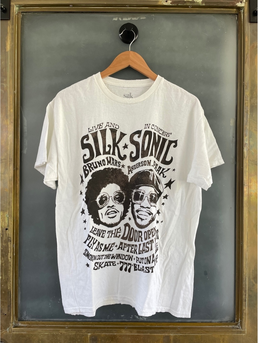 Silk Sonic Bruno Mars Anderson .Paak Deadstock Graphic Tee Various Sizes - Picture 2 of 4
